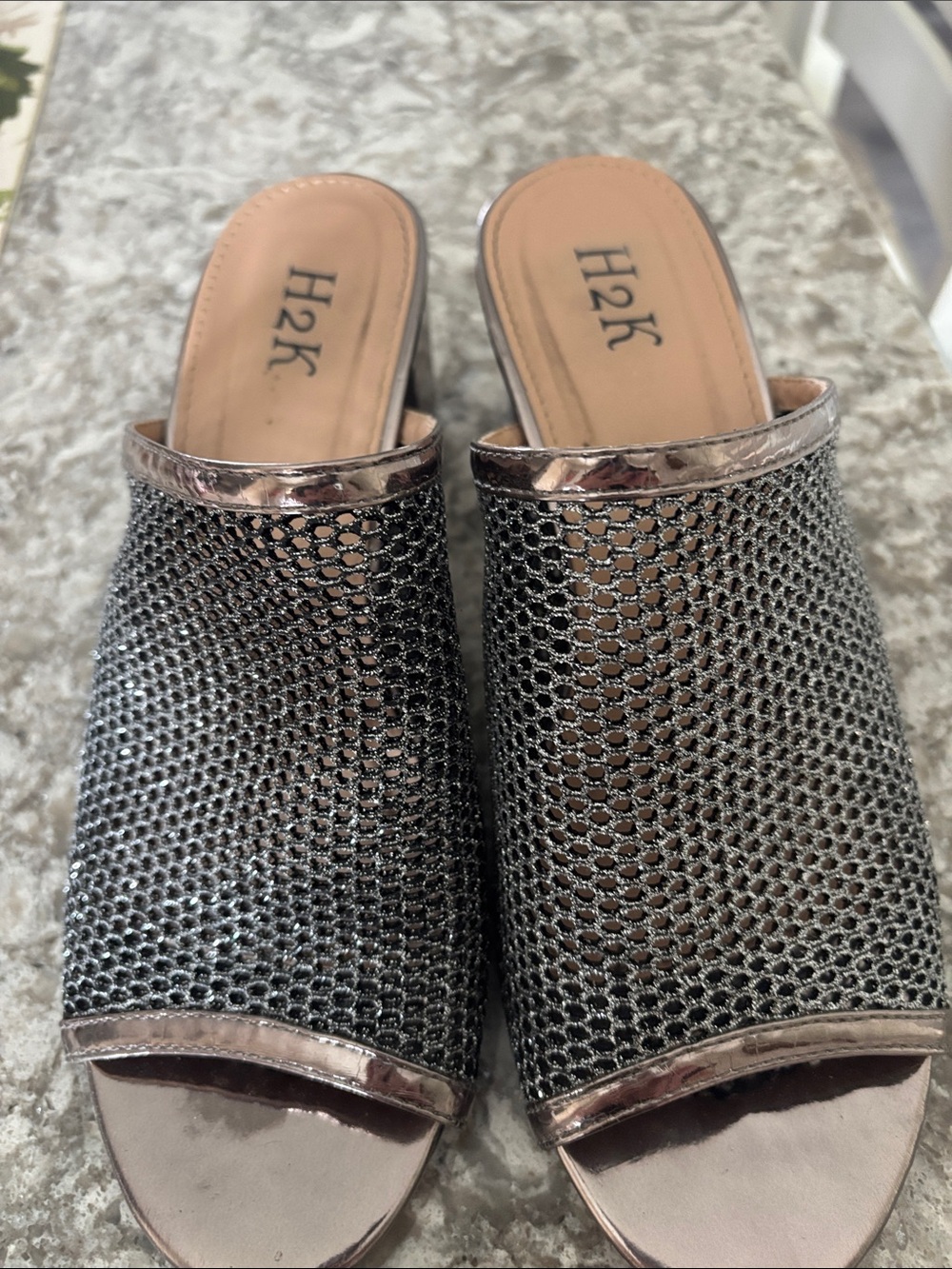 Women’s silver glitter sandal
